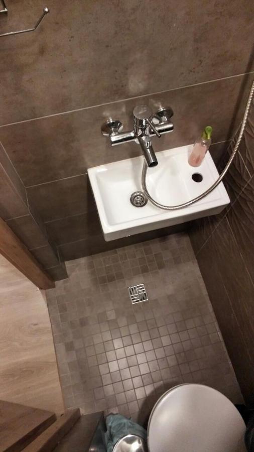 Green Oaks Private Rooms With Private Shower Klaipėda Dış mekan fotoğraf